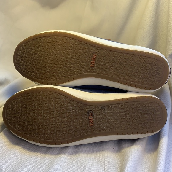 Taos denim jean almost NEW sneakers worn once! EUC - Picture 8 of 16